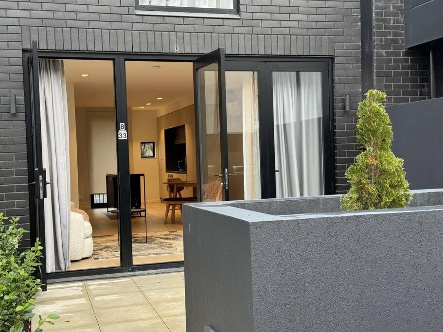 Black-Luxe Living In The Heart Of City Apartman Christchurch Kültér fotó